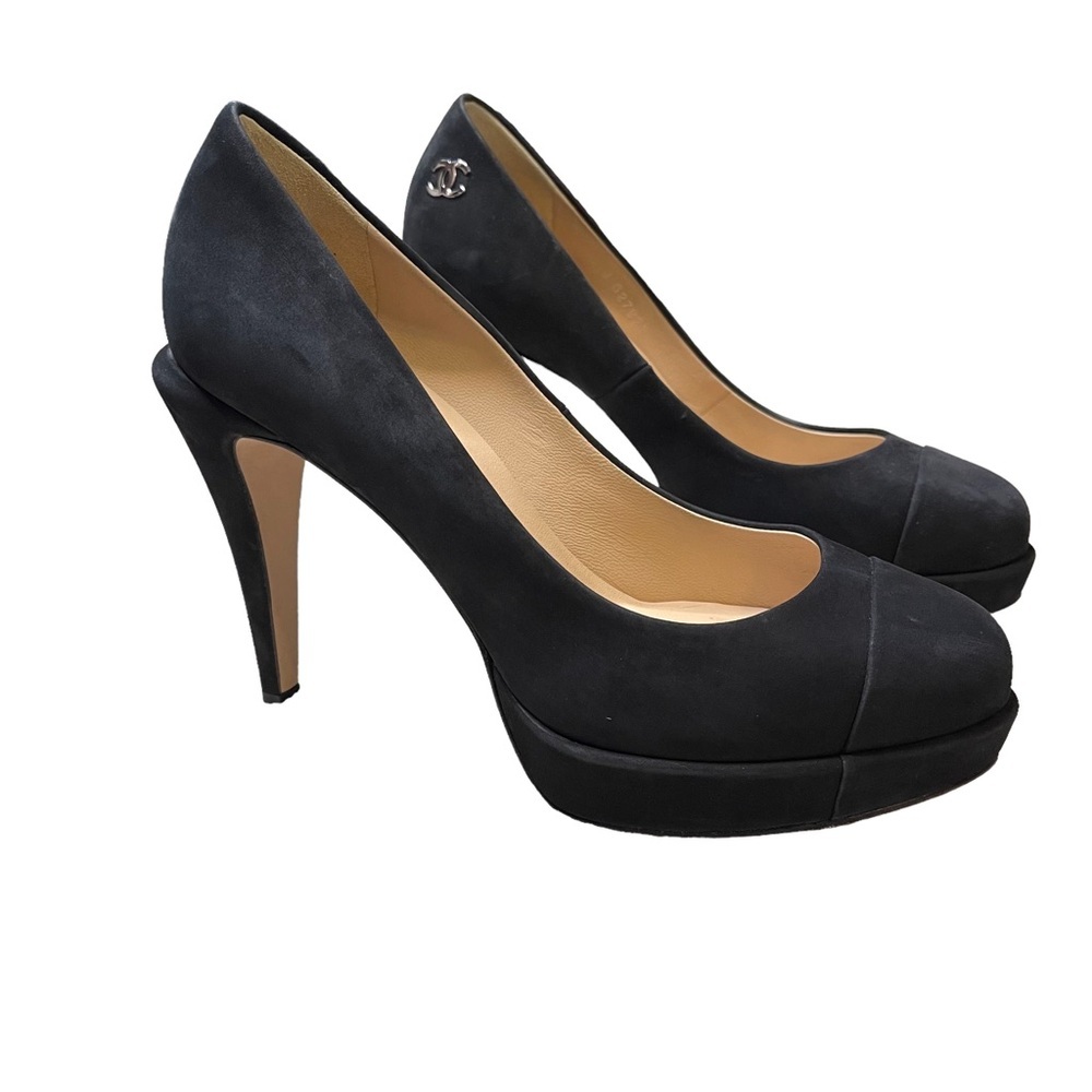 Chanel Black Leather CC Logo Platform Pumps Cap Toe Made Italy Sz 37.5